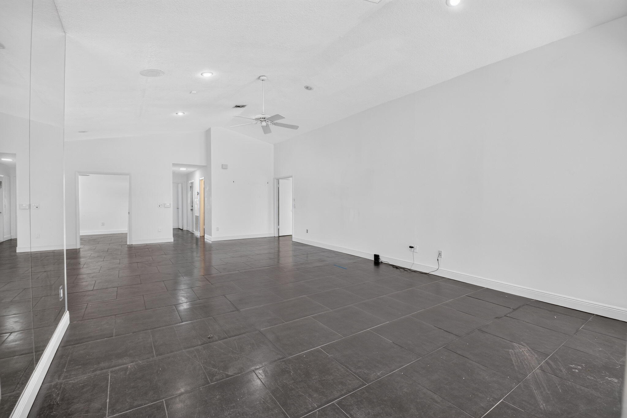11134 Highland Circle Boca Raton, FL 33428 - Photo 5 of 88 13-web-or-mls-DSC_2836
