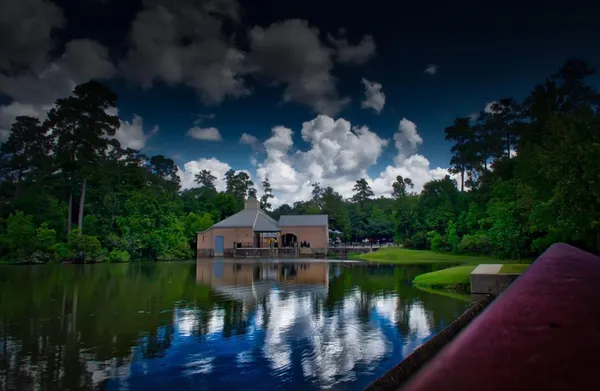 $3,800 | 15 Rockledge Drive, The Woodlands, TX 77382