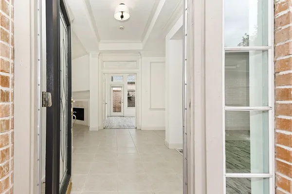 $3,800 | 15 Rockledge Drive, The Woodlands, TX 77382