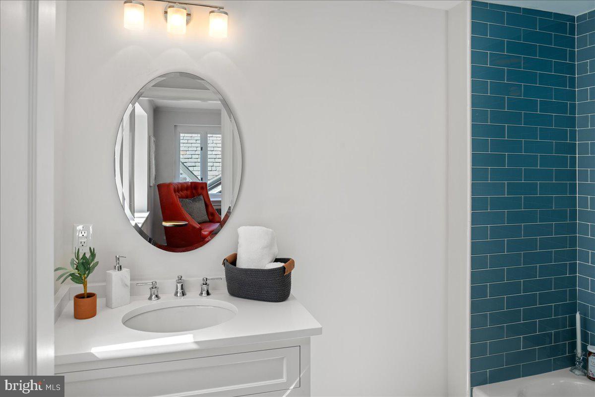 1233 Meadowbank Road Villanova, PA 19085 - Photo 48 of 89