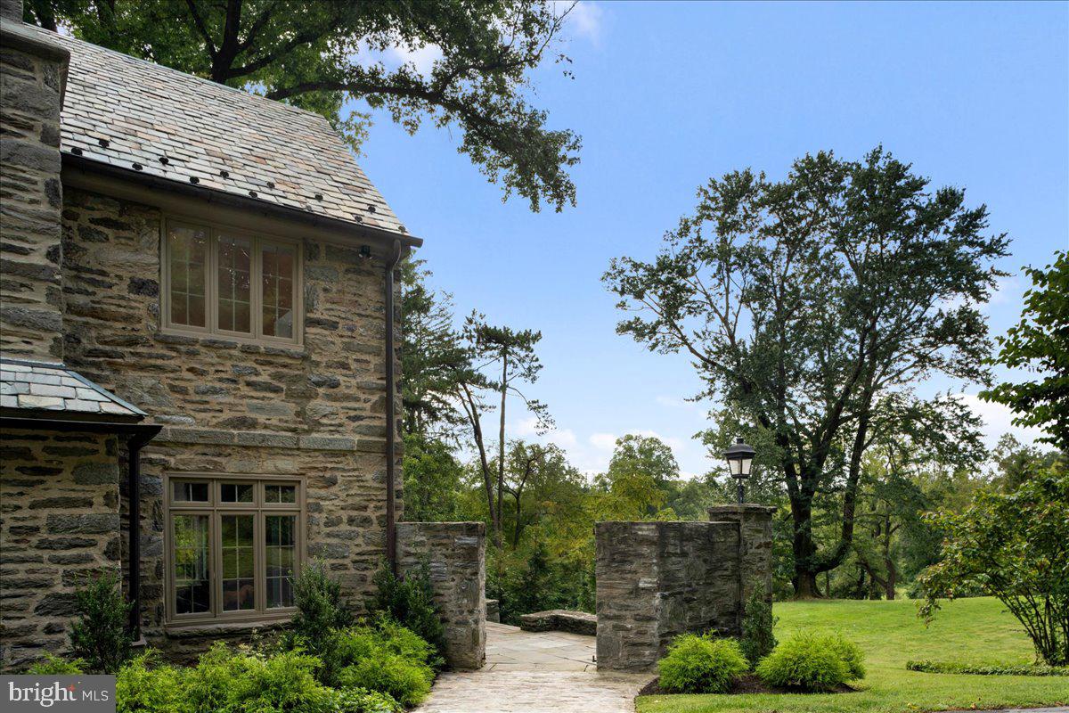 1233 Meadowbank Road Villanova, PA 19085 - Photo 68 of 89