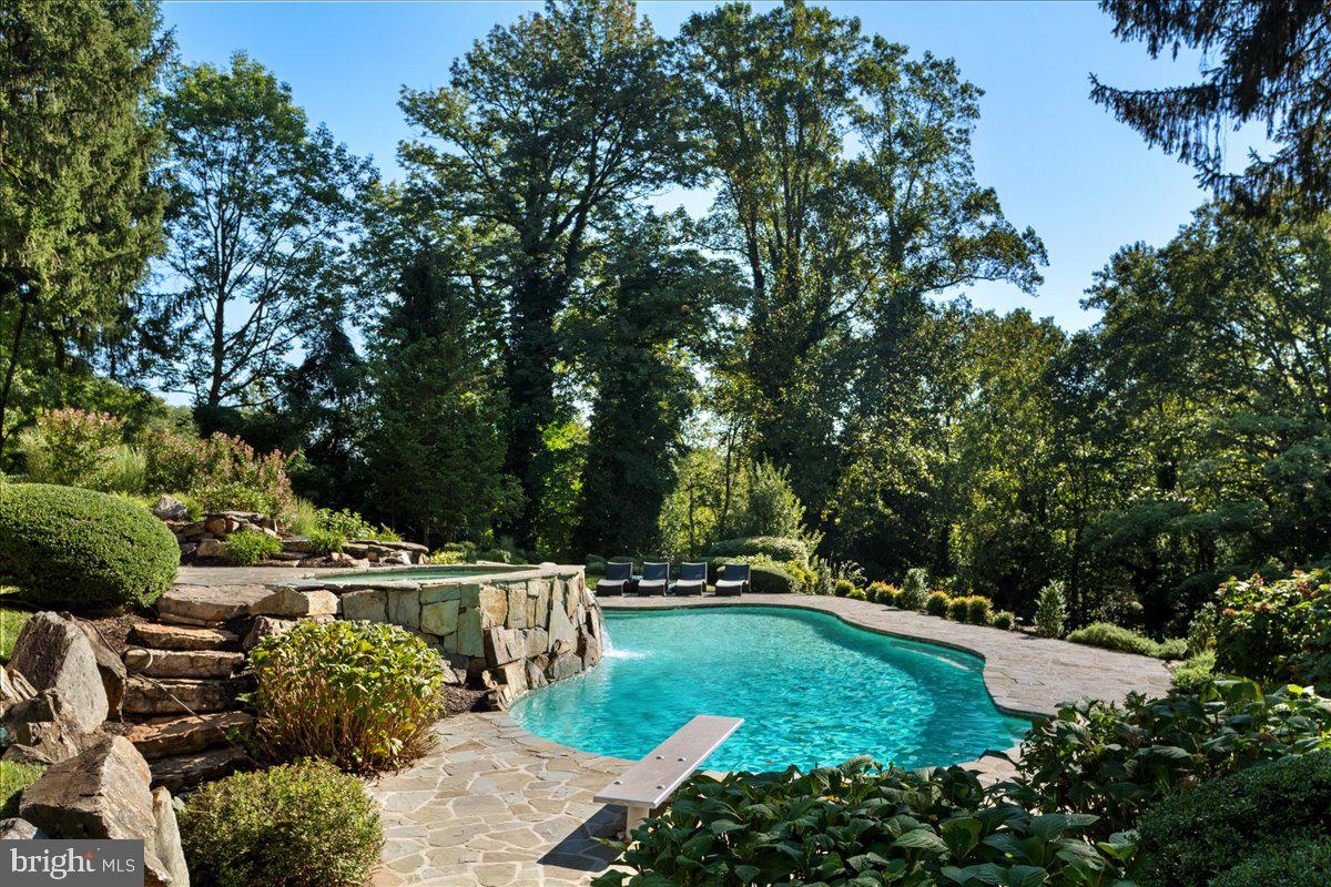 1233 Meadowbank Road Villanova, PA 19085 - Photo 78 of 89