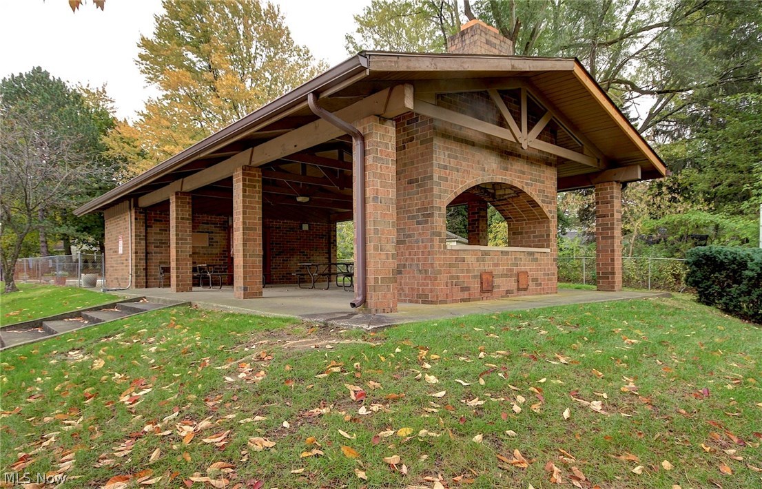 22948 Mastick Road, Unit 201 Cleveland, OH 44126 - Photo 25 of 28