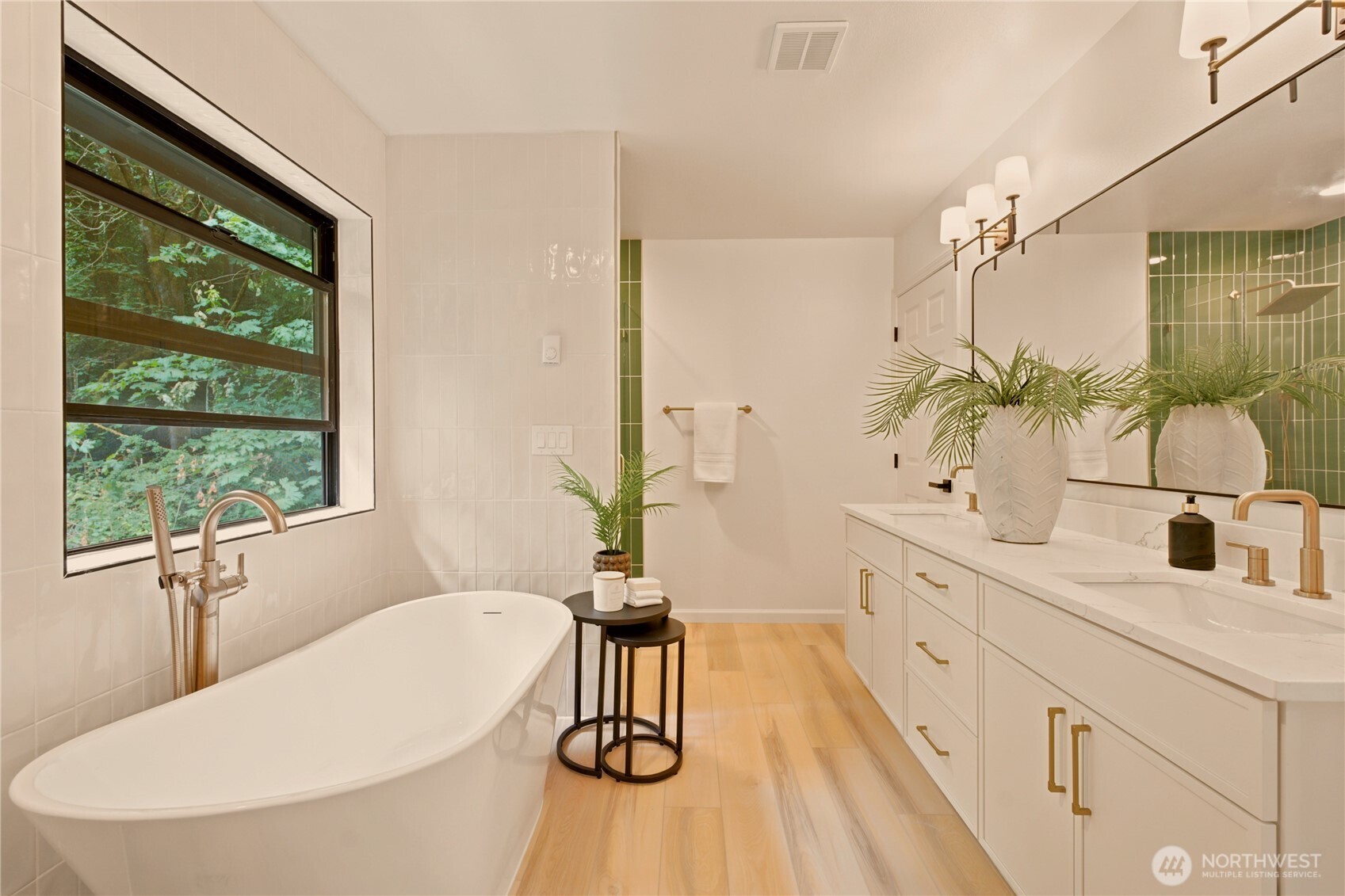 14151 Komedal Road Northeast Bainbridge Island, WA 98110 - Photo 22 of 37