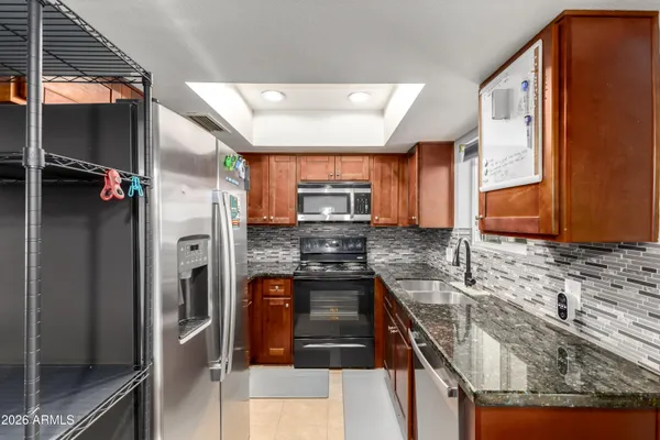 $239,999 | 17241 North 16th Drive, Unit 10, Phoenix, AZ 85023