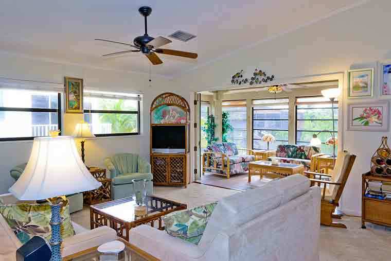 28542 Maracaibo Road Summerland Key, FL 33042 - Photo 11 of 16 View looking out to the French Doors