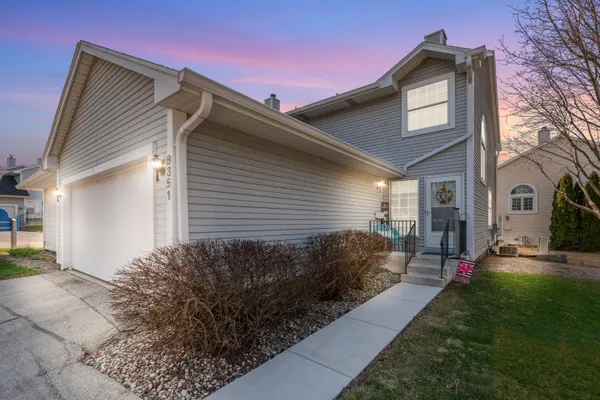 $300,000 | 8351 South 76th Street, Franklin, WI 53132