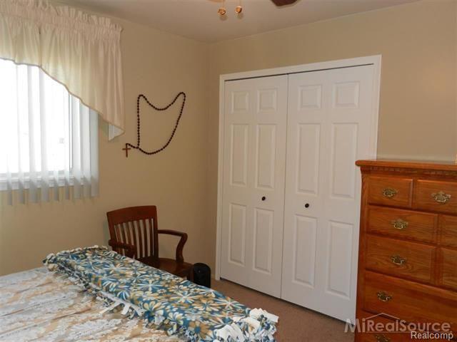 32925 Sutton Road New Baltimore, MI 48047 - Photo 8 of 30 bdrm7.jpg