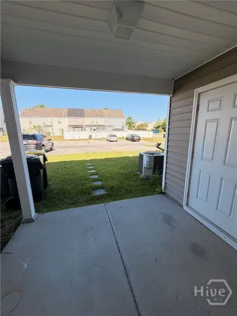 $1,595 | 125 Fairgreen Street, Savannah, GA 31407