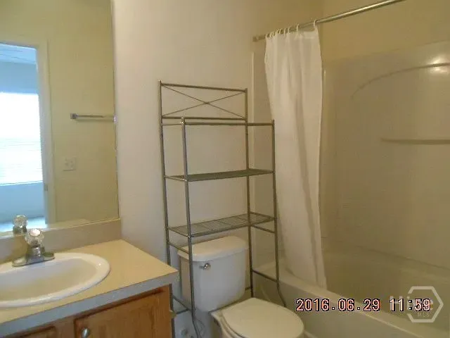 $1,650 | 125 Fairgreen Street, Savannah, GA 31407