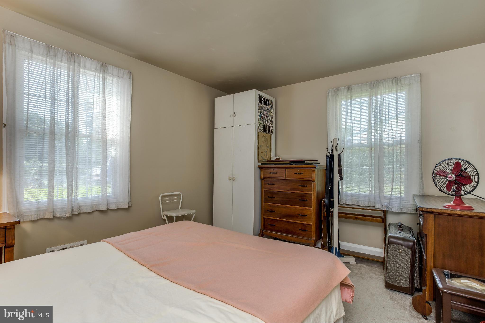 16 North Rolling Road Baltimore, MD 21228 - Photo 13 of 27 Bedroom (Master)