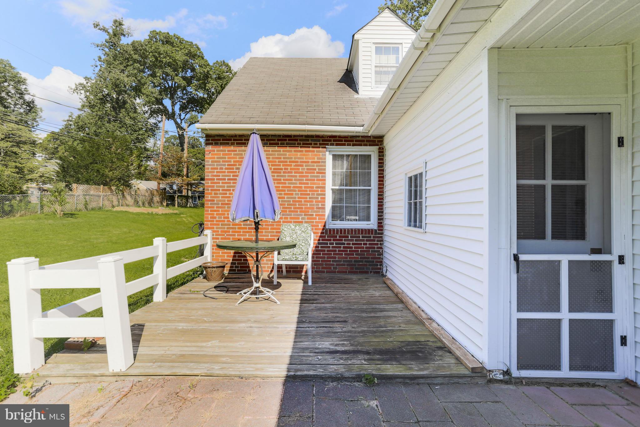 16 North Rolling Road Baltimore, MD 21228 - Photo 23 of 27 Exterior (General)