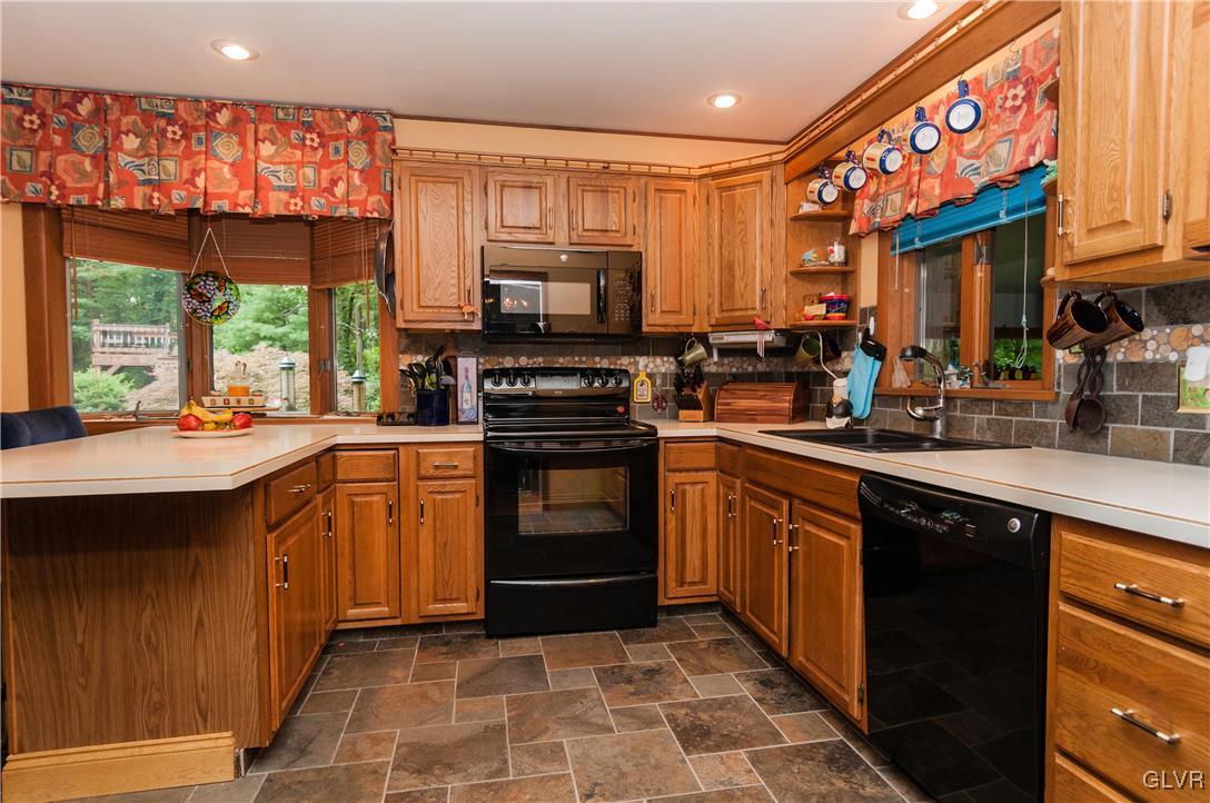 3720 Best Station Road Slatington, PA 18080 - Photo 16 of 33 Gallery Image 16