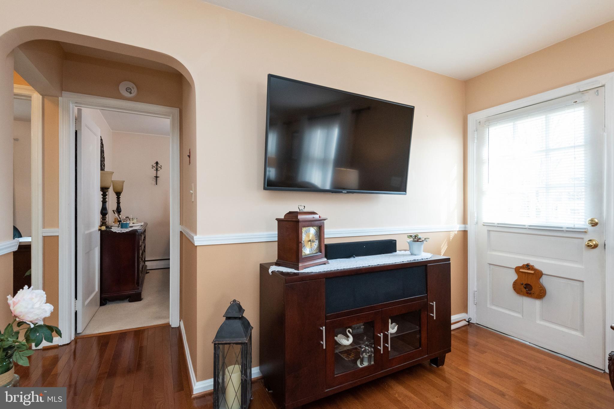 7006 East Clinton Street Clinton, MD 20735 - Photo 5 of 44