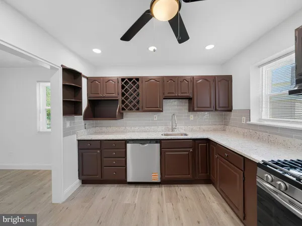 $585,000 | 10402 Royalton Terrace, Silver Spring, MD 20901