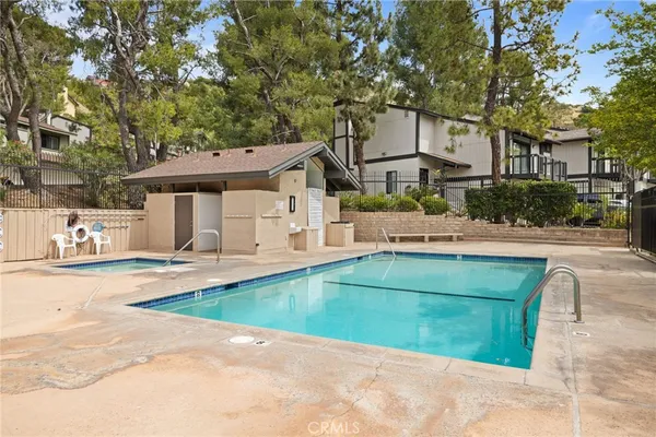 $720,000 | 10831 Roycroft Street, Unit 9, Sun Valley, CA 91352