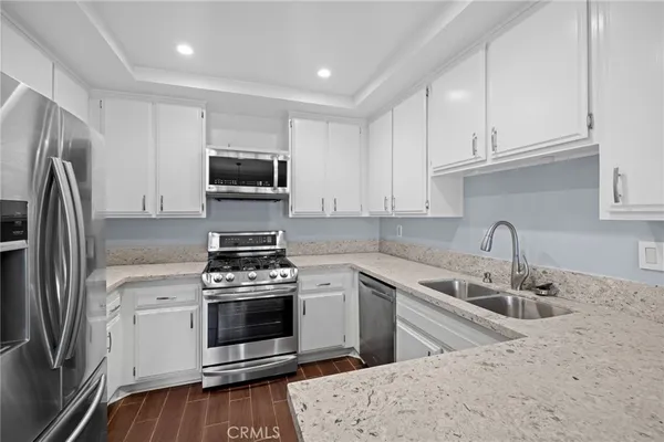 $720,000 | 10831 Roycroft Street, Unit 9, Sun Valley, CA 91352