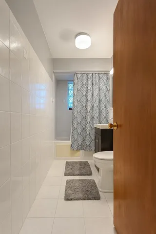 $1,900 | 4807 North Harlem Avenue, Unit 3, Chicago, IL 60656