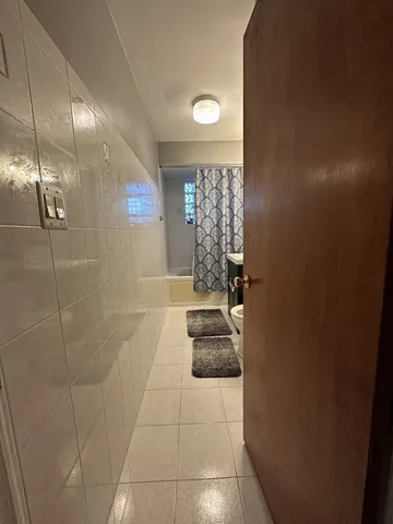 $1,900 | 4807 North Harlem Avenue, Unit 3, Chicago, IL 60656