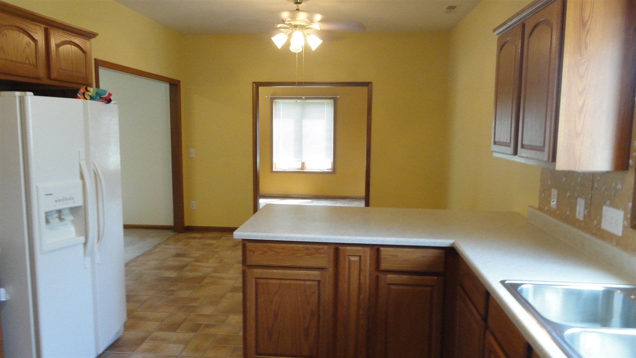 2471 Yearling Court Decatur, IN 46733 - Photo 9 of 23