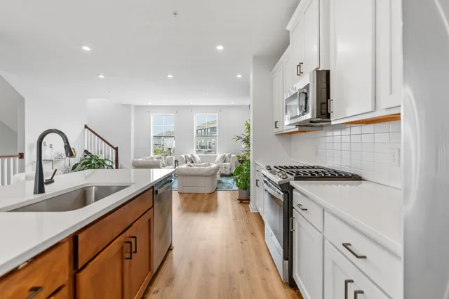 $410,000 | 8612 Kenyon Court Northeast, Unit B, Blaine, MN 55449