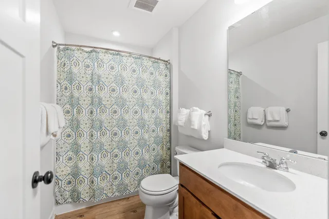 $410,000 | 8612 Kenyon Court Northeast, Unit B, Blaine, MN 55449