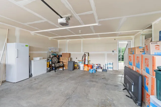 $410,000 | 8612 Kenyon Court Northeast, Unit B, Blaine, MN 55449