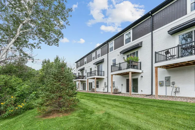 $410,000 | 8612 Kenyon Court Northeast, Unit B, Blaine, MN 55449