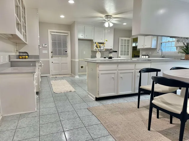 $700,000 | 2218 Killarney Way, Tallahassee, FL 32309