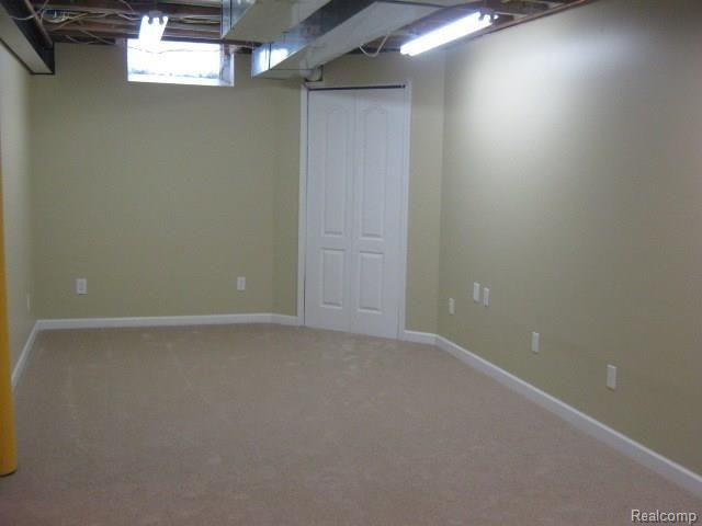 46738 Landings Drive Macomb, MI 48044 - Photo 48 of 52 067.JPG