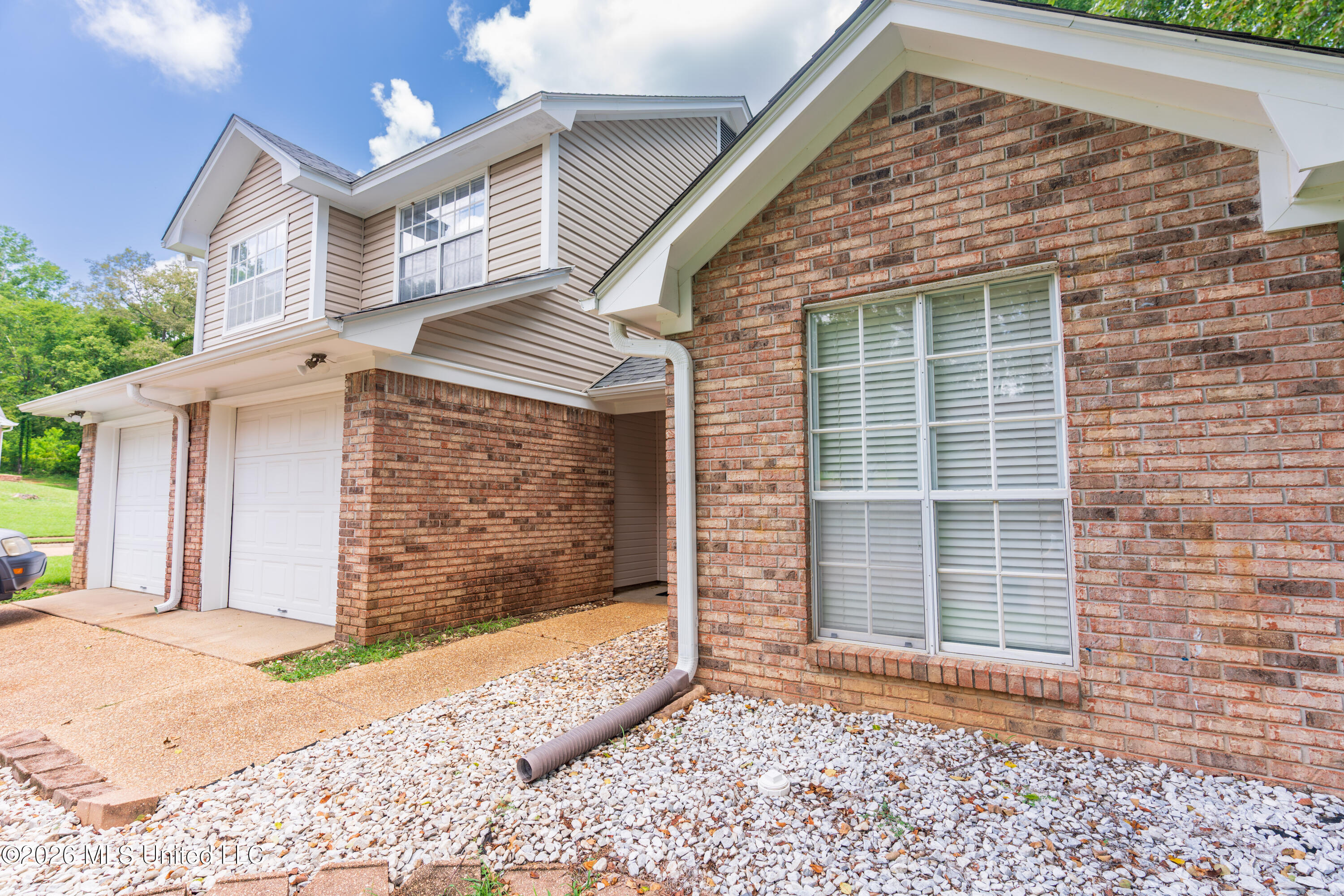 107 Yorkshire Cove Clinton, MS 39056 - Photo 6 of 59 6-Front