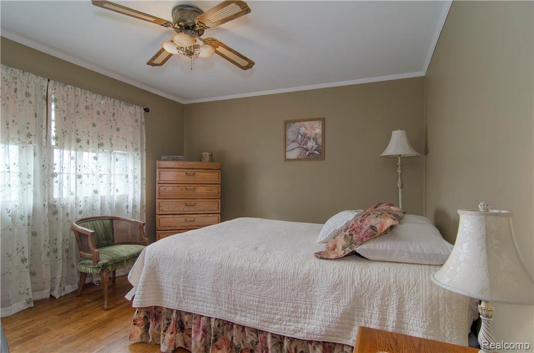 9314 Sheldon Road Plymouth, MI 48170 - Photo 12 of 34 12.jpg