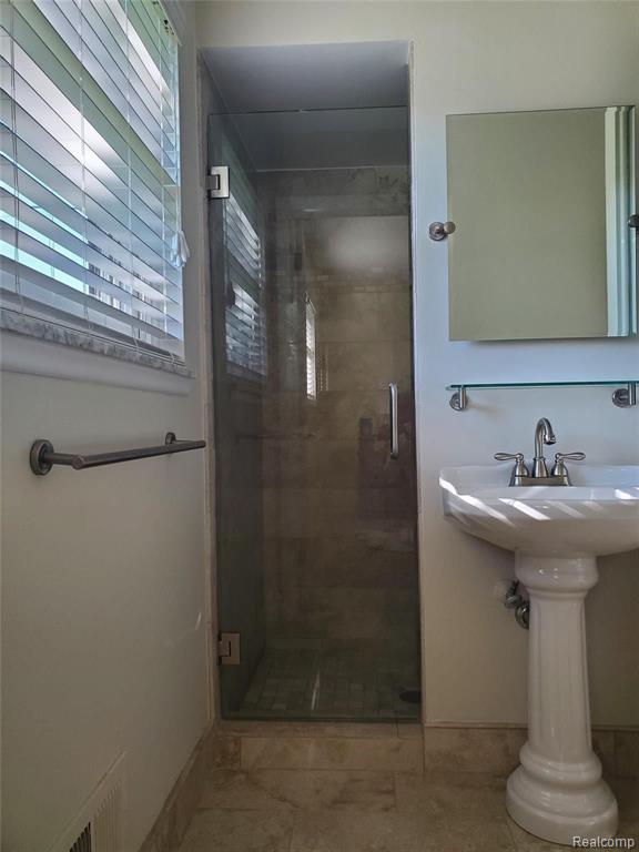 2181 Chalet Drive Rochester Hills, MI 48309 - Photo 11 of 26