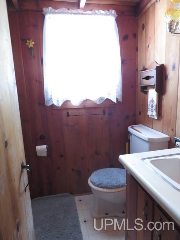 5 Middle Island Point Road Marquette, MI 49855 - Photo 10 of 11