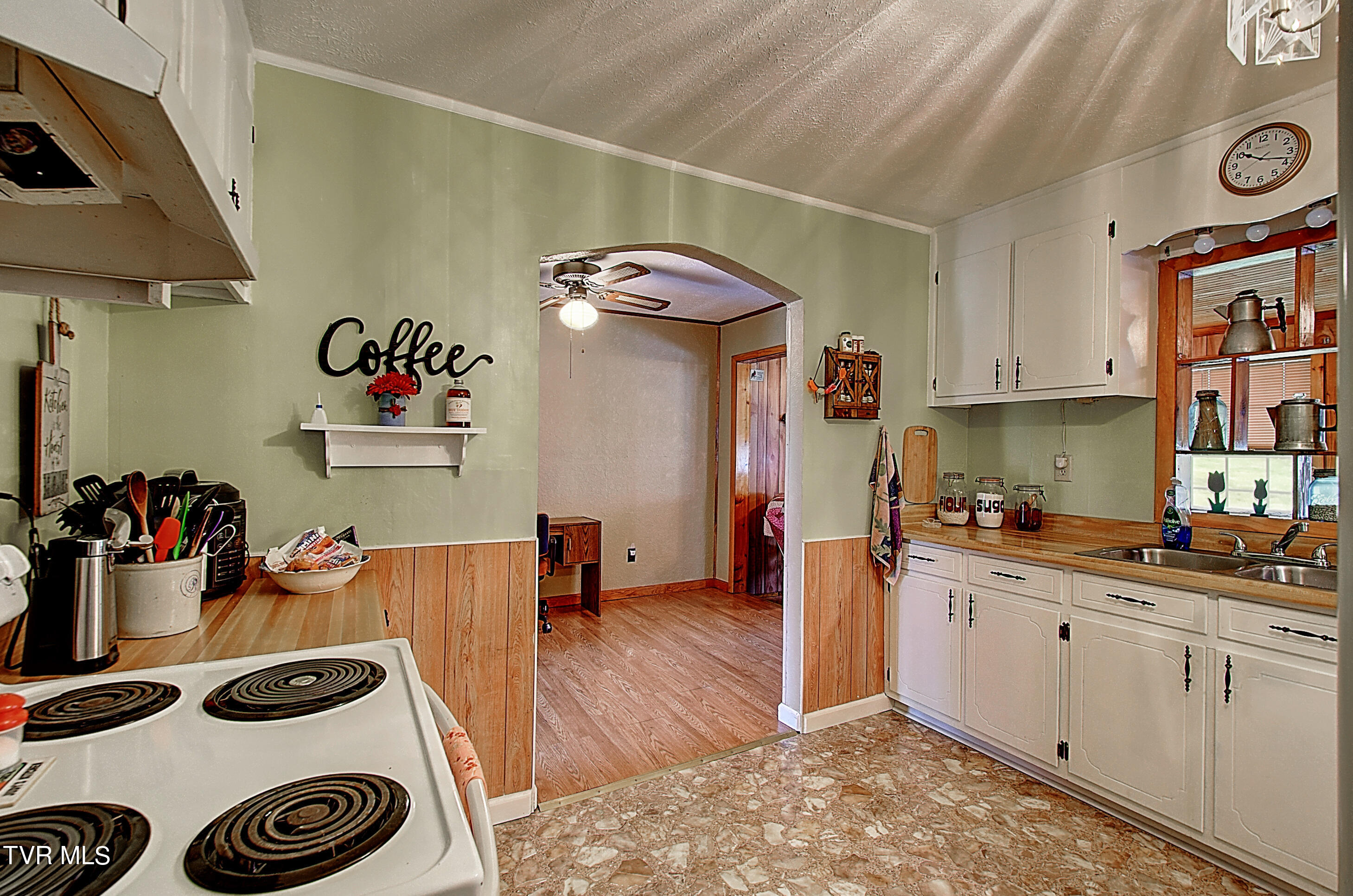 8 Sims Hill Road Elizabethton, TN 37643 - Photo 14 of 37 14