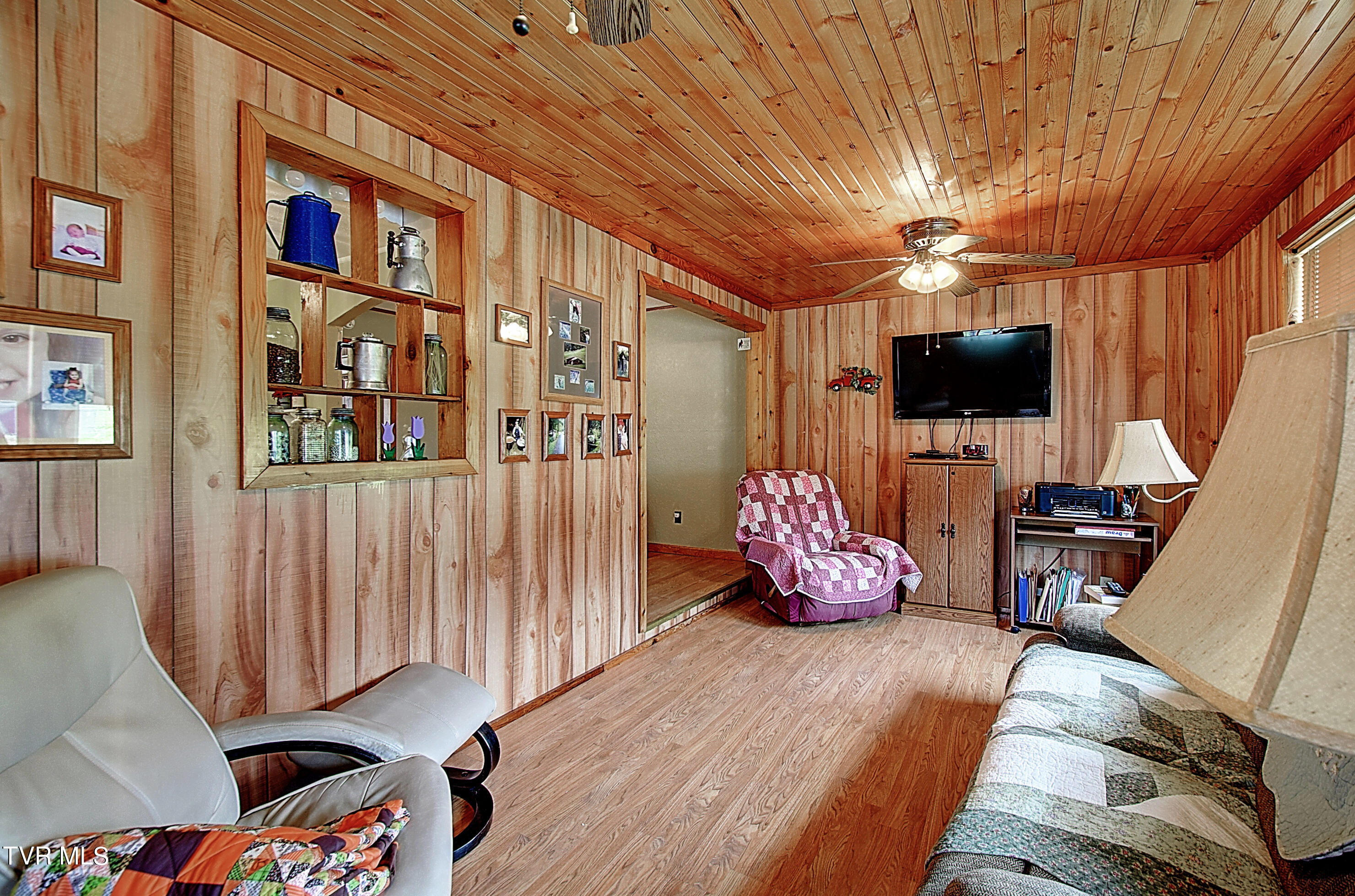 8 Sims Hill Road Elizabethton, TN 37643 - Photo 21 of 37 DSC_0037And8more