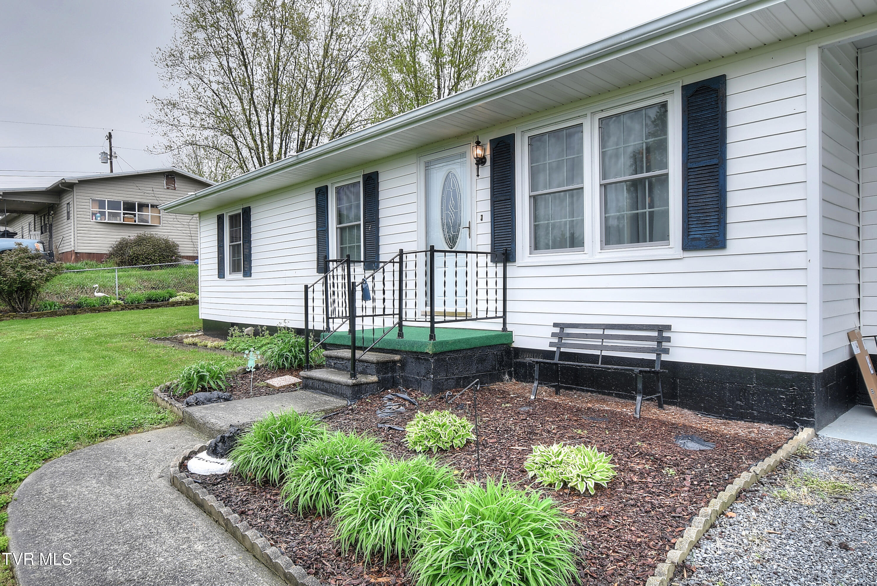 8 Sims Hill Road Elizabethton, TN 37643 - Photo 6 of 37 6