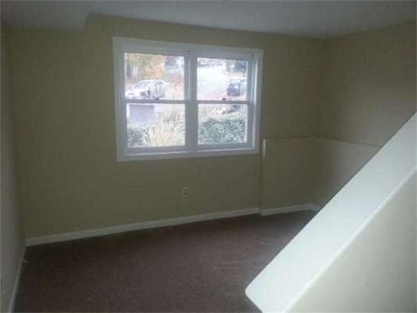 35 A Gates Road, Unit A Worcester, MA 01603 - Photo 8 of 9 Gallery Image 8