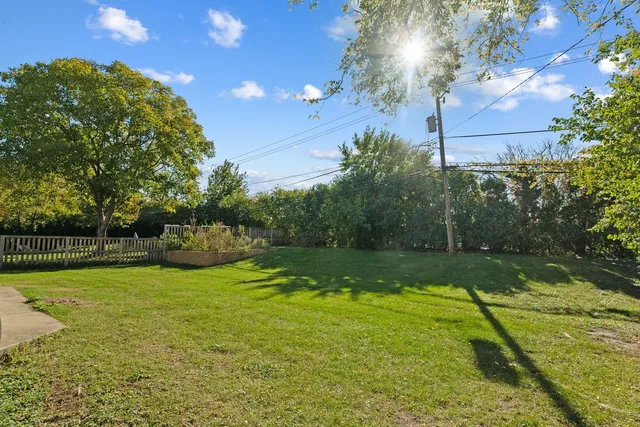 $874,999 | 15 W 749 79th Street, Burr Ridge, IL 60527