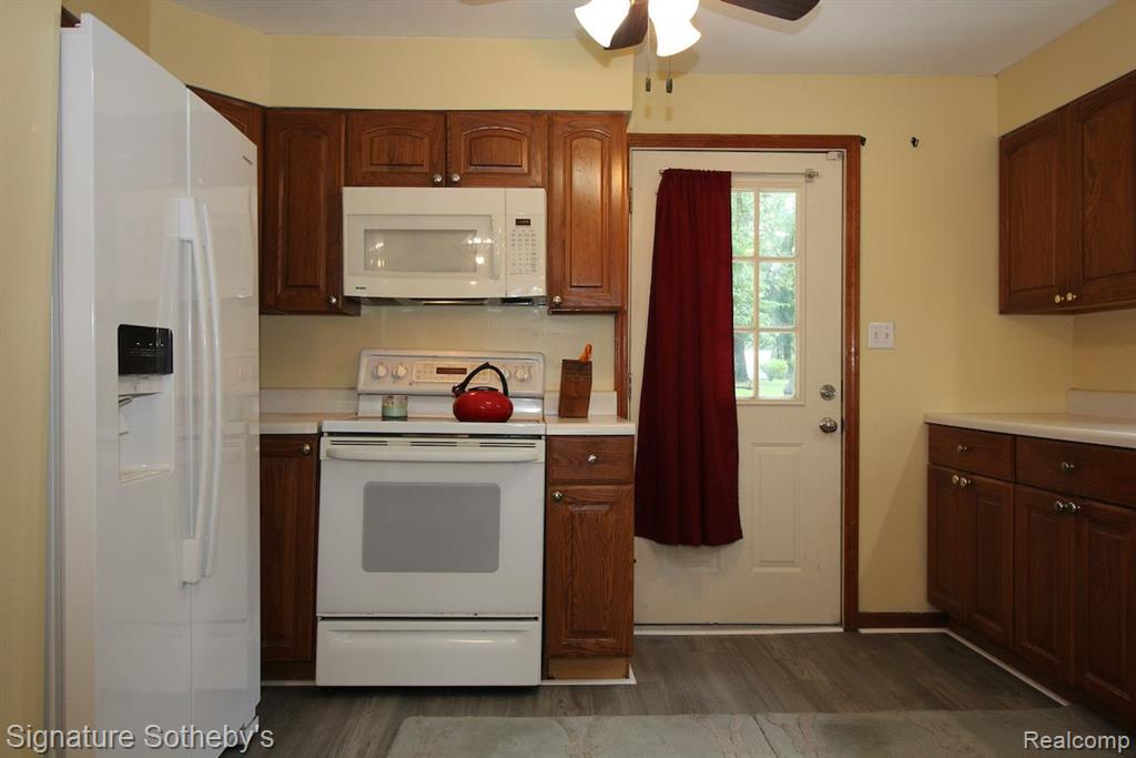 63 Cedar Lake Road Chelsea, MI 48118 - Photo 7 of 18