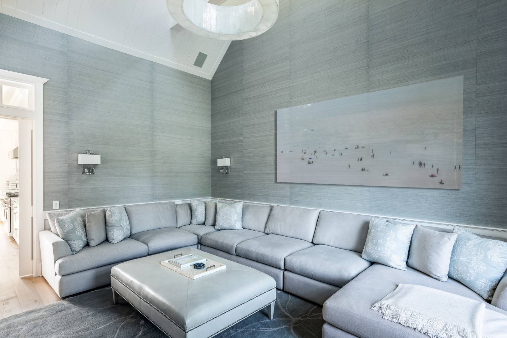 95 Egypt Lane East Hampton, NY 11937 - Photo 9 of 37 a living room with a couch