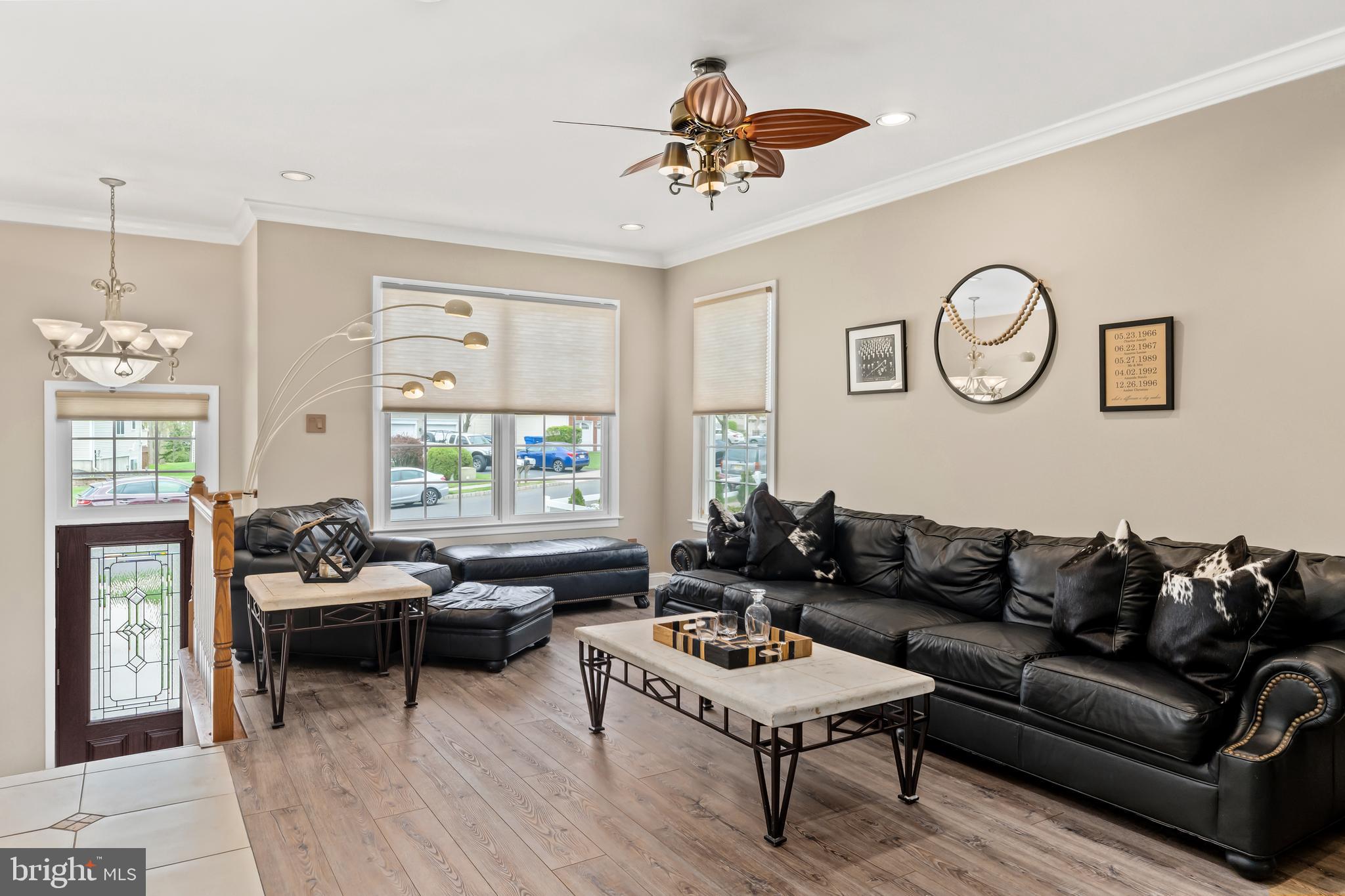 37 Tomahawk Drive Burlington, NJ 08016 - Photo 5 of 50 New Custom Hunter Douglas Blinds