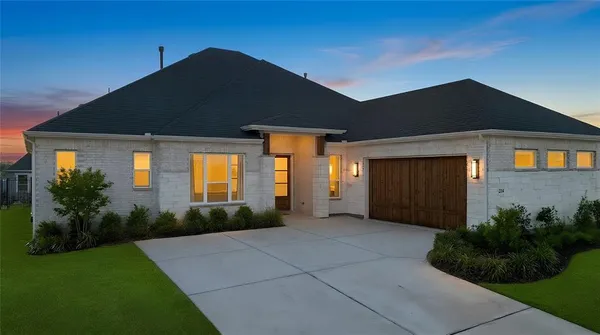 $599,999 | 214 Parkland Valley, Rockwall, TX 75087