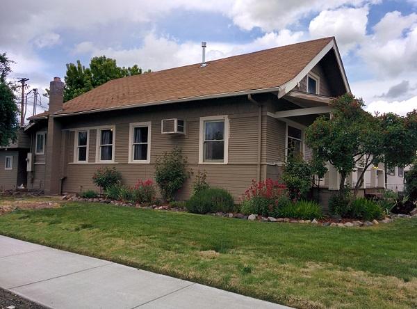 913 Maple Street Central Point, OR 97502 - Photo 11 of 15 frontside