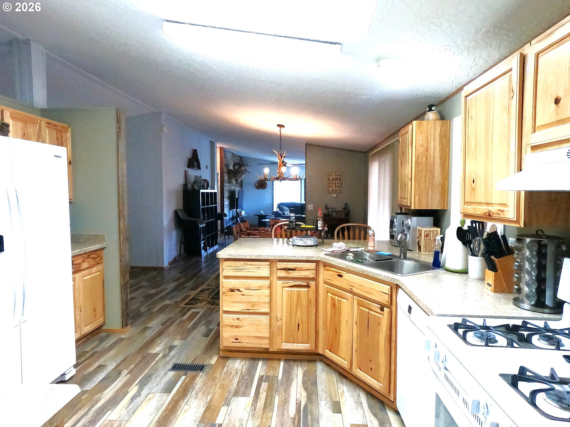 6471 Southwest Dee Lane Culver, OR 97734 - Photo 14 of 33