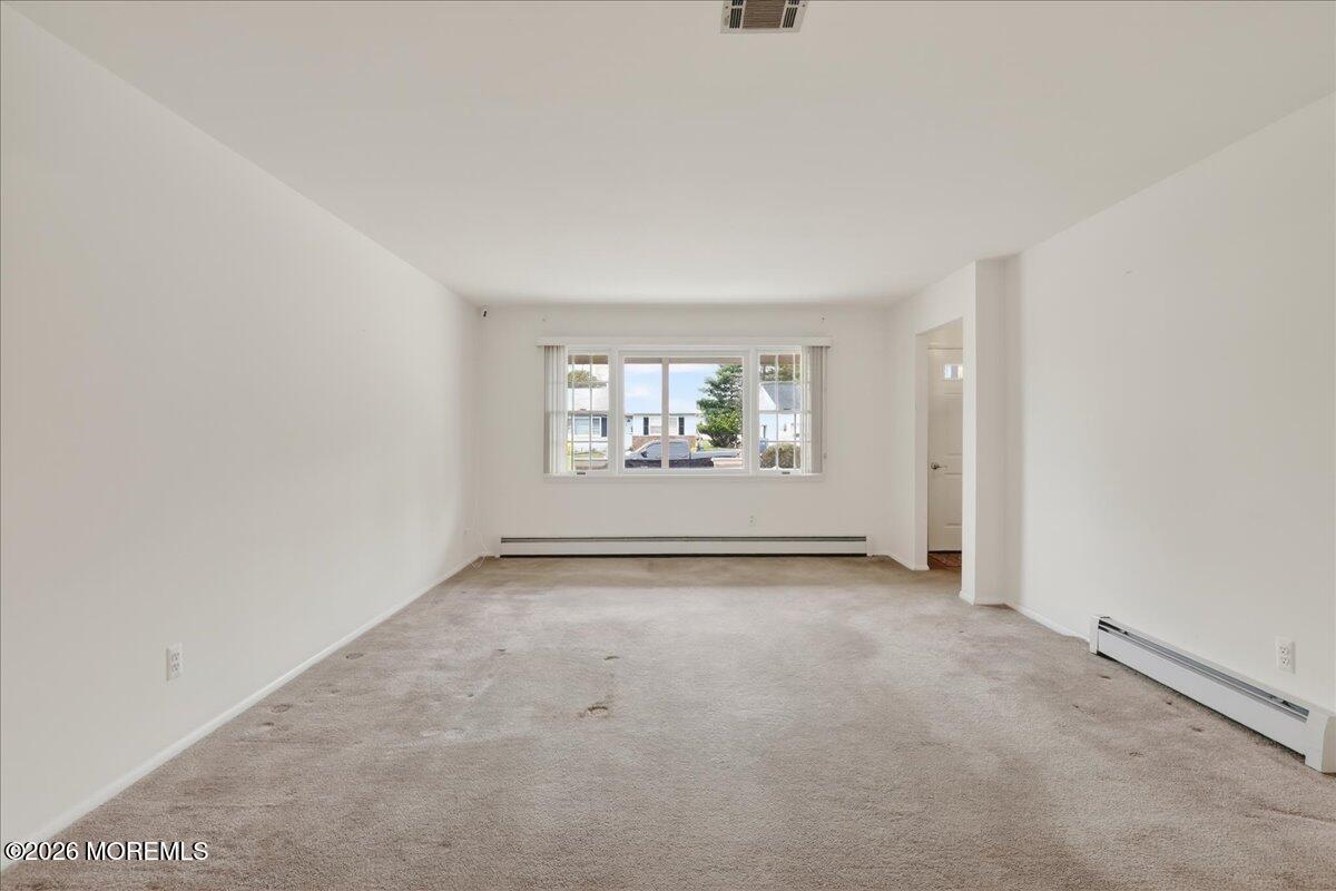 38 Fairfield Road Toms River, NJ 08757 - Photo 8 of 48 08-Living Room