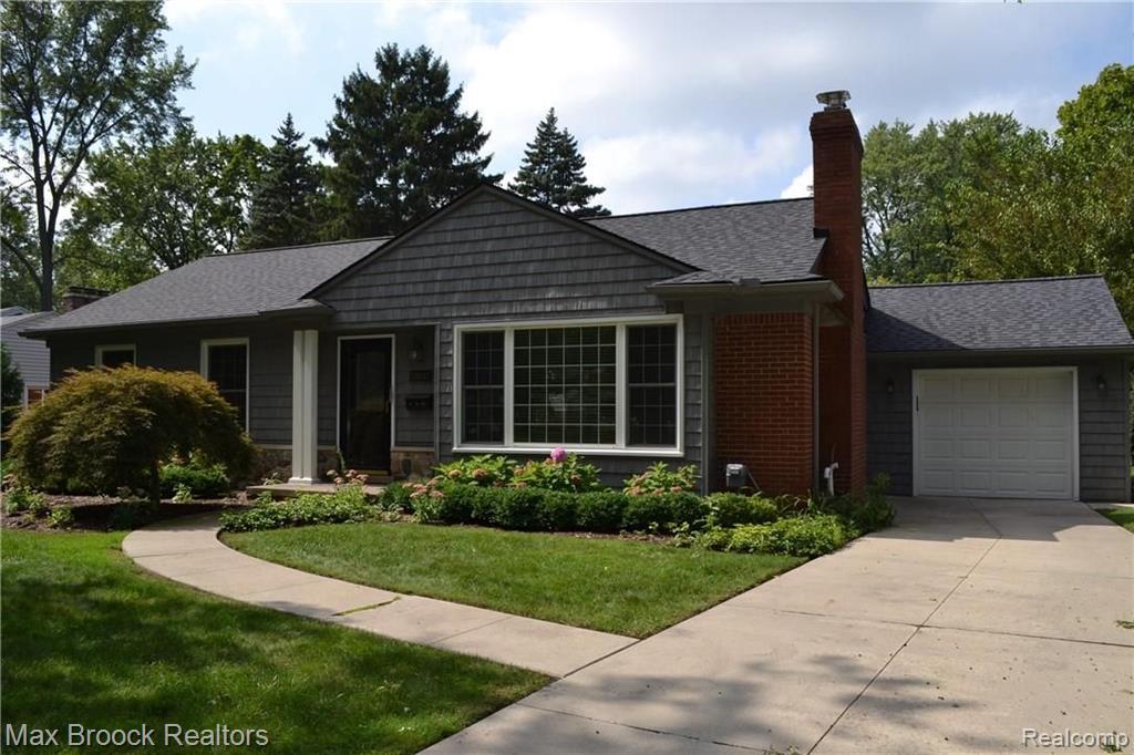 15830 Reedmere Avenue Beverly Hills, MI 48025 - Photo 1 of 20