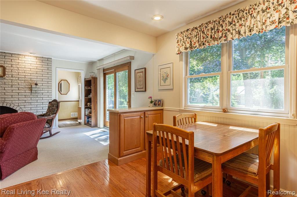 2155 Wayward Drive Rochester Hills, MI 48309 - Photo 14 of 38