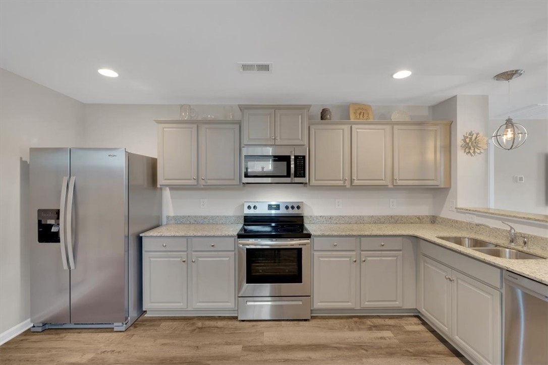 305 Noble Lane Pendleton, SC 29670 - Photo 7 of 21 Granite Countertops