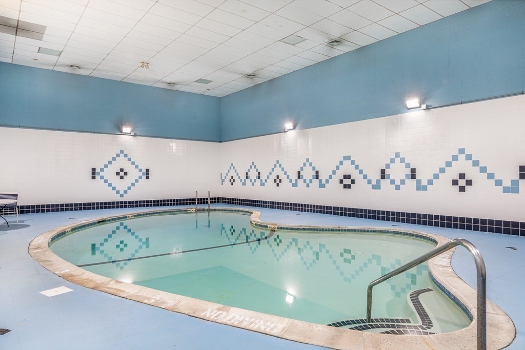 406 Paradise Road, Unit 2L Swampscott, MA 01907 - Photo 41 of 42 Gallery Image 41